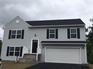 115 Ryan Ln, Mount Wolf, PA 17347