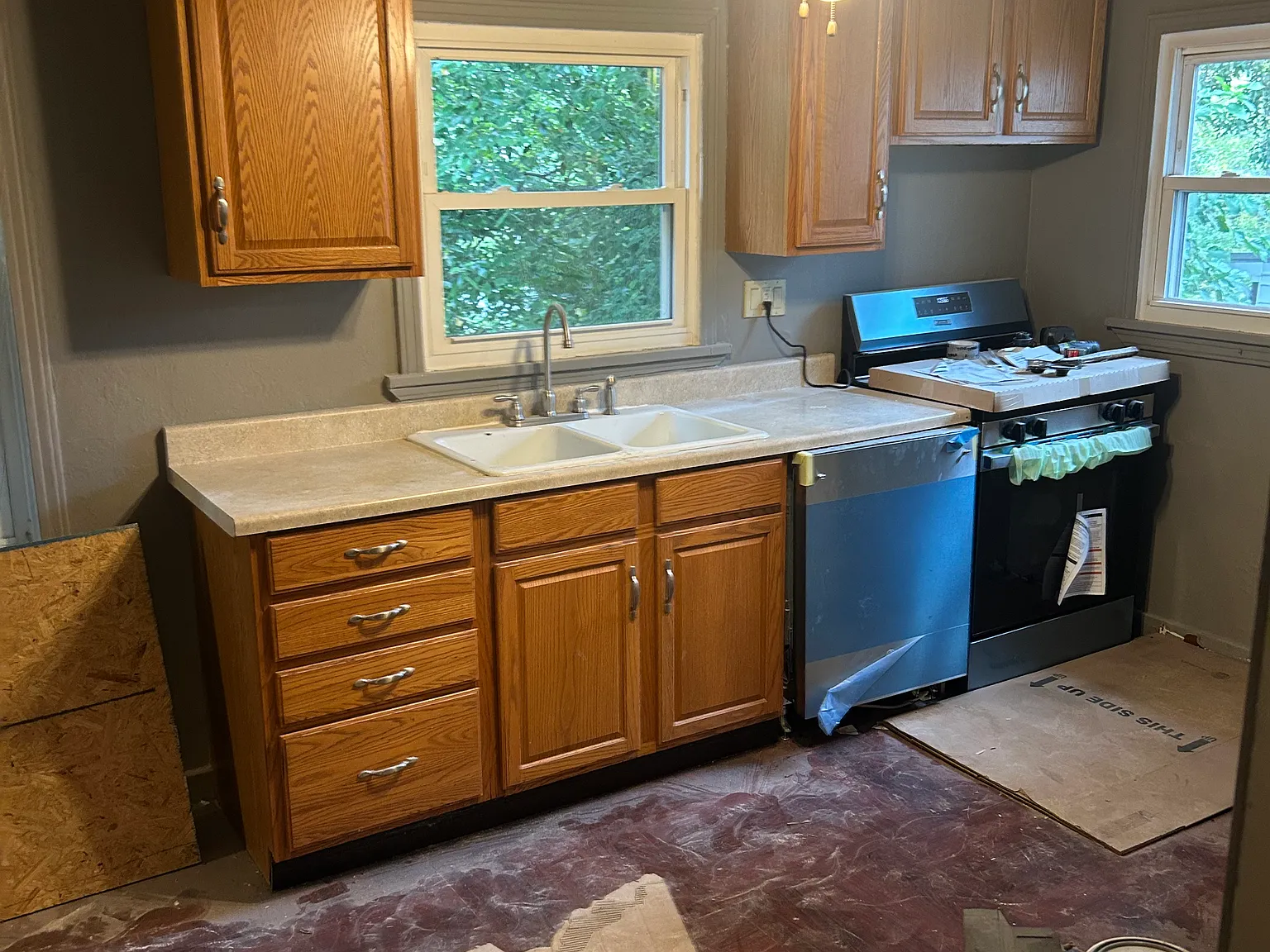 5 bed, 1200 sqft, $1,750 — Photo 2