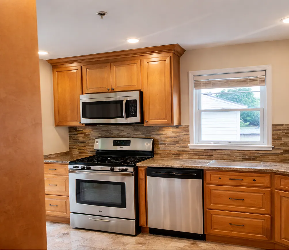 Building Photo - 632 Piermont Ave #2