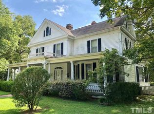 607 College St, Oxford, NC 27565