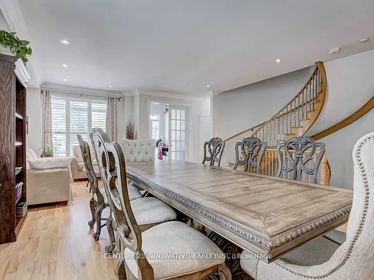 19 Brookgreene Cres — Photo 6