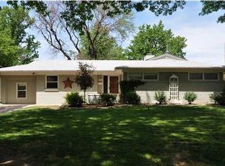 2034 W Manhattan Dr, Wichita, KS 67204