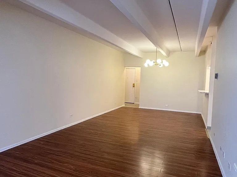 1888 S Jackson St — Photo 3