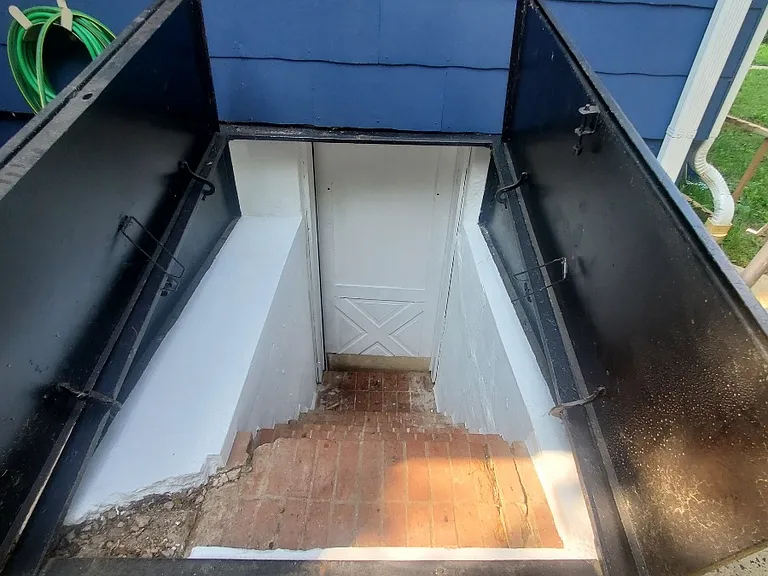31 W Maple Ave — Photo 21