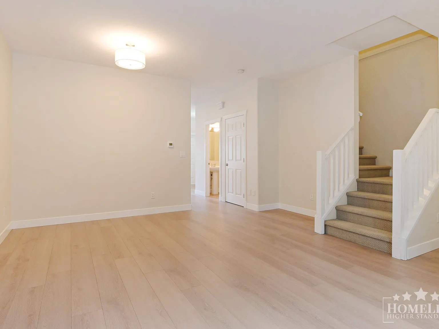 16640 60 Ave Surrey — Photo 4