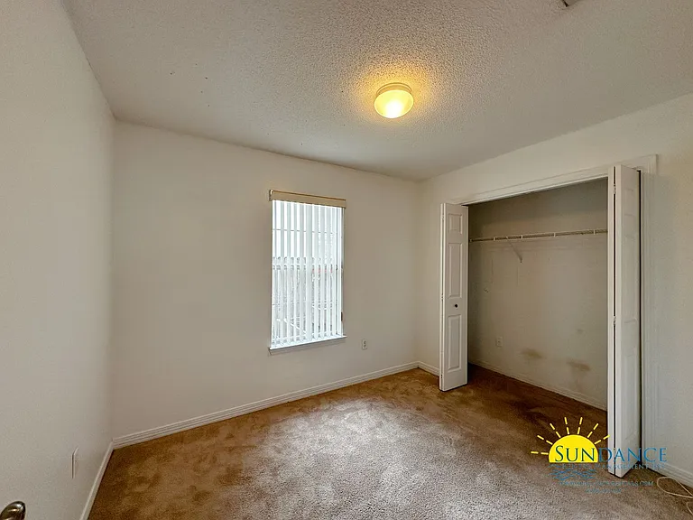 1870 Whispering Oaks Ln — Photo 7