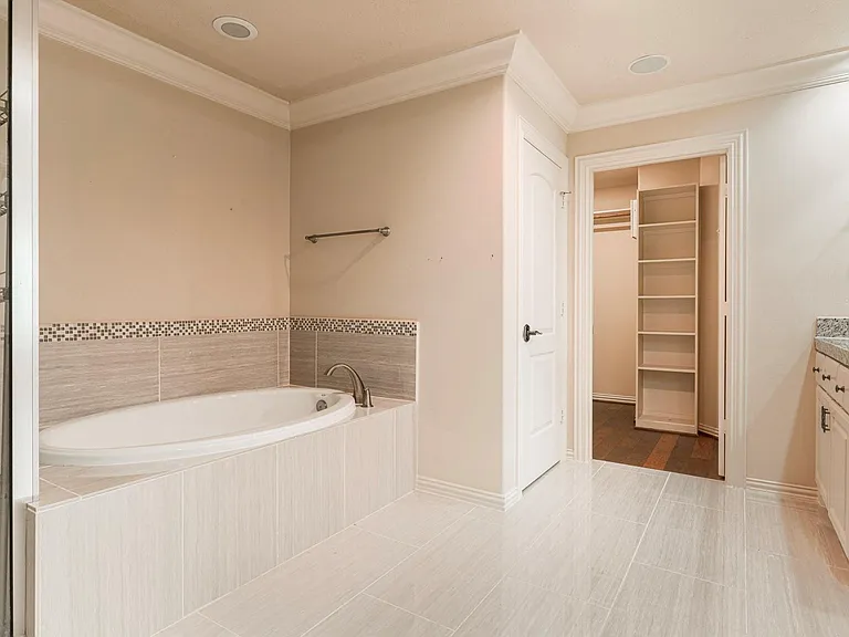 13417 Preston Cliff Ct — Photo 28