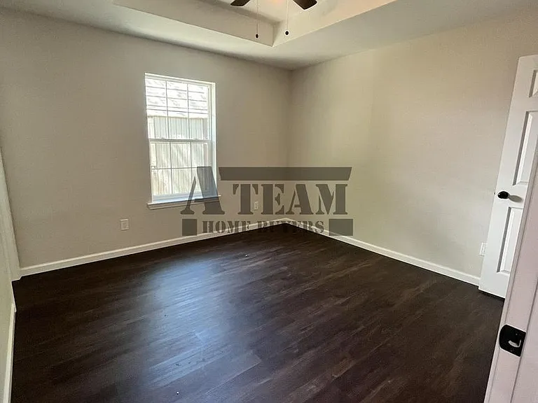 127 Guadalupe St — Photo 16