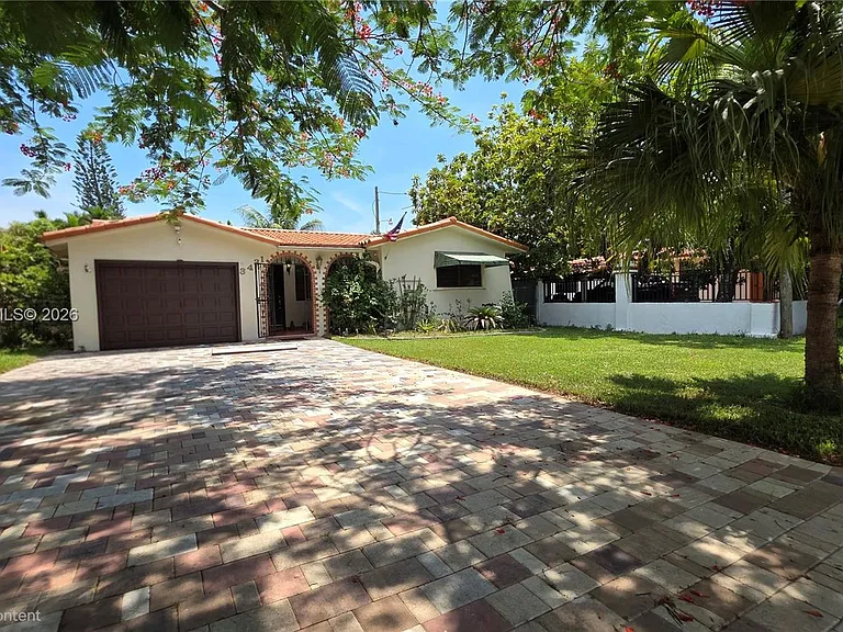 3431 SW 63rd Ave — Photo 6