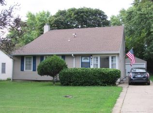 4330 SW Windsor Ct, Topeka, KS 66604