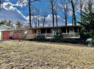 2379 Sunset Cir, Glenville, PA 17329