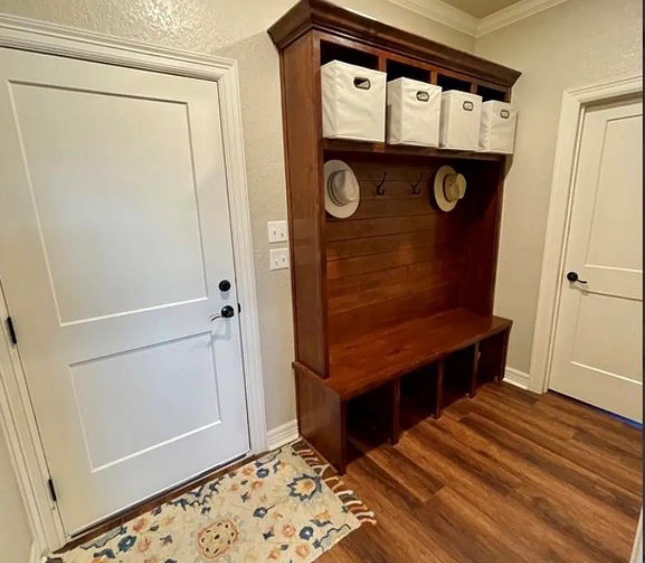 4 bed, 1813 sqft, $2,200 — Photo 2
