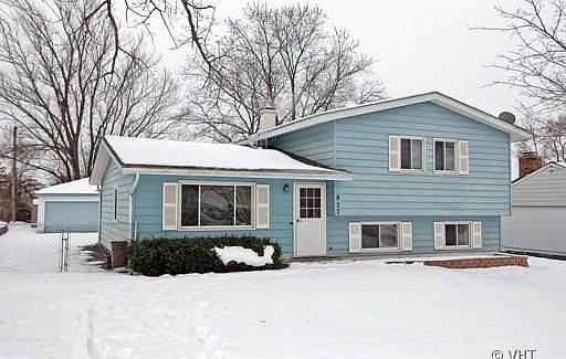 1st image of 827 N Navajo Dr