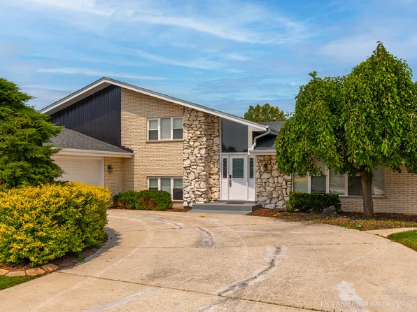 15240 Heather Ct, Orland Park, IL 60462