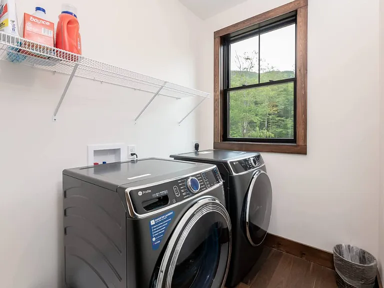 Laundry Room Cabinet