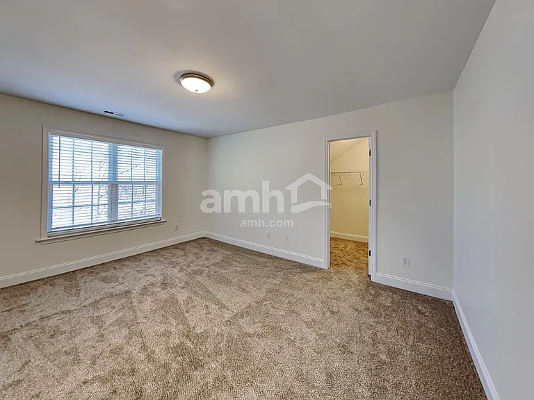 209 Boswell Ln — Photo 16