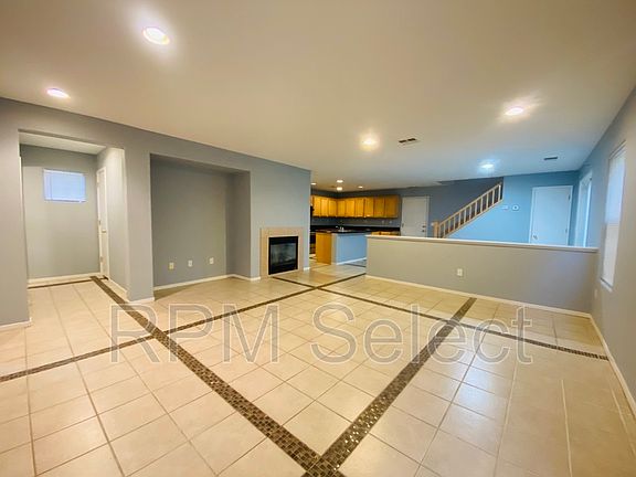 5th image of 3096 Puffin Cir