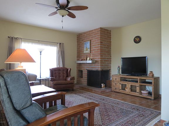 Living and Fireplace