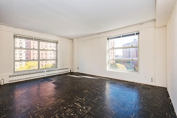 1st image of 90 La Salle St APT 6C