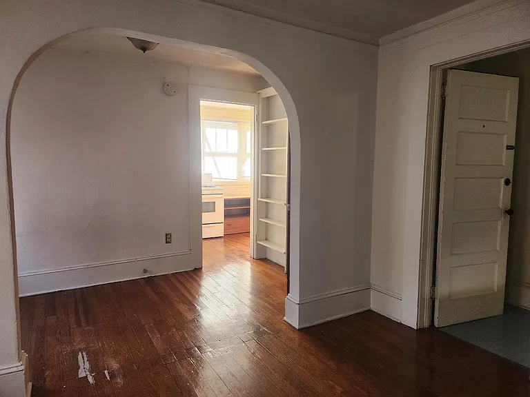 236 SW 2nd St #5 — Photo 10