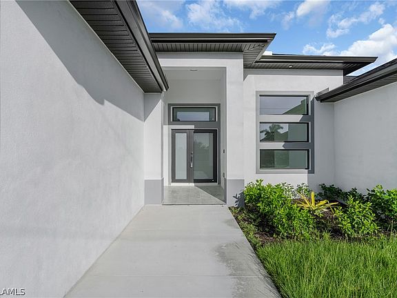 4th image of 2330 NW 37th Ave