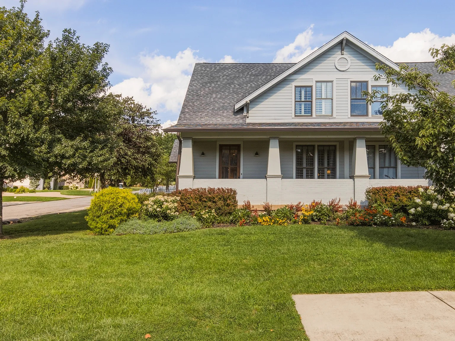 3 bed, 2345 sqft, $7,000 — Photo 3