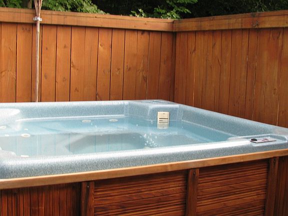 Hot tub