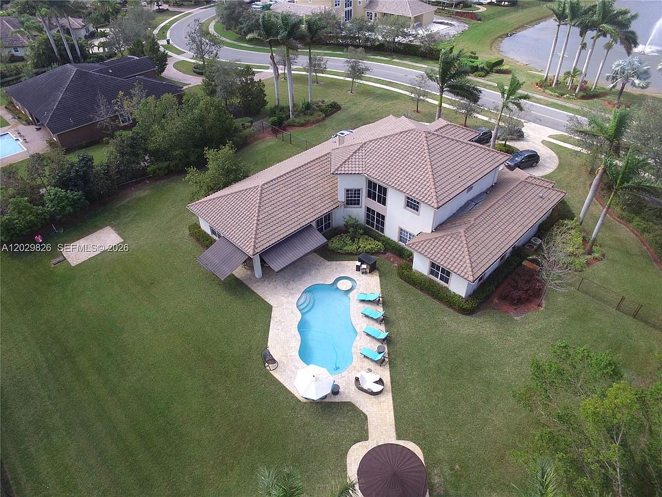 1st image of 2750 Jockey Cir E