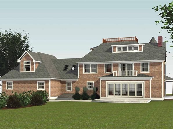 11 Sylvan St, Newport, RI 02840