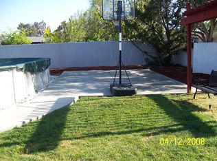 1616 Honeysuckle Rd, Livermore, CA 94551