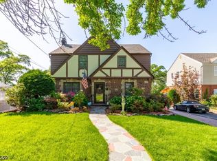 34 Carlton Pl, Rutherford, NJ 07070