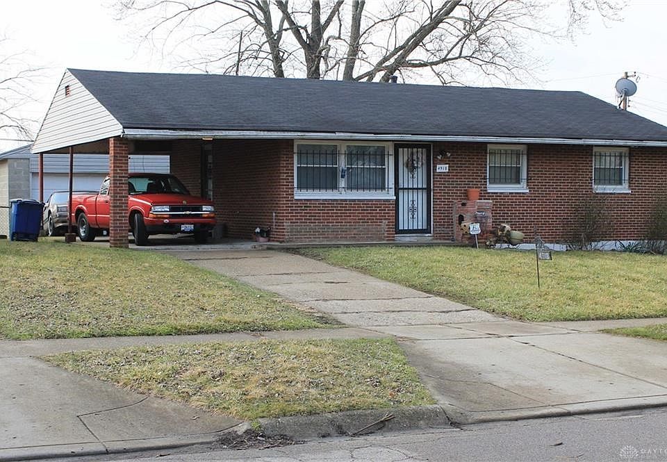 1st image of 4918 W Hillcrest Ave