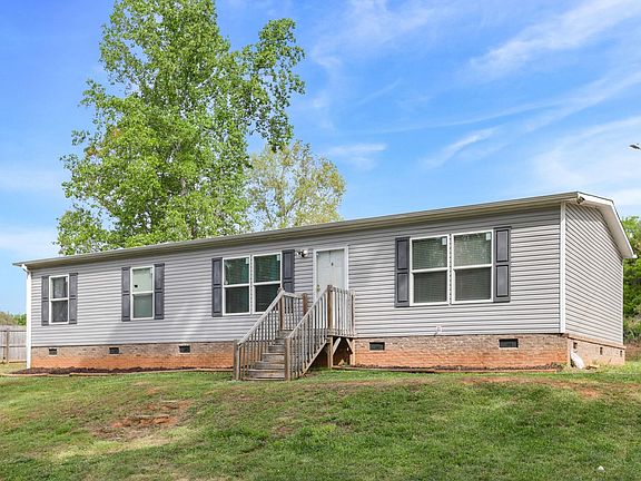 2nd image of 50 Old School House Rd
