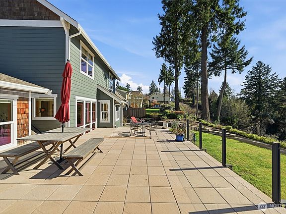 3rd image of 12295 15th Avenue SW