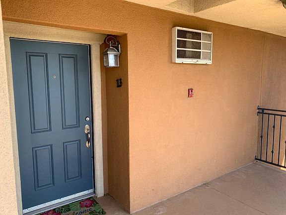 2nd image of 1233 22nd St Unit 13