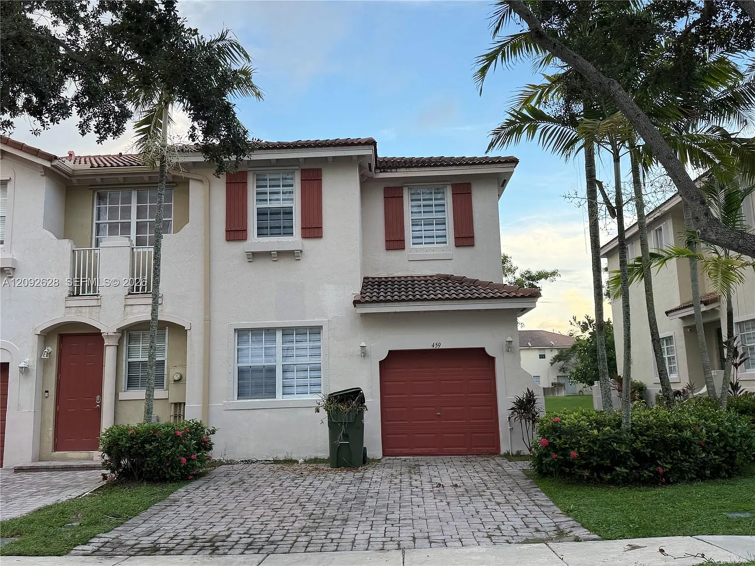Portofino Villas West — Photo 2