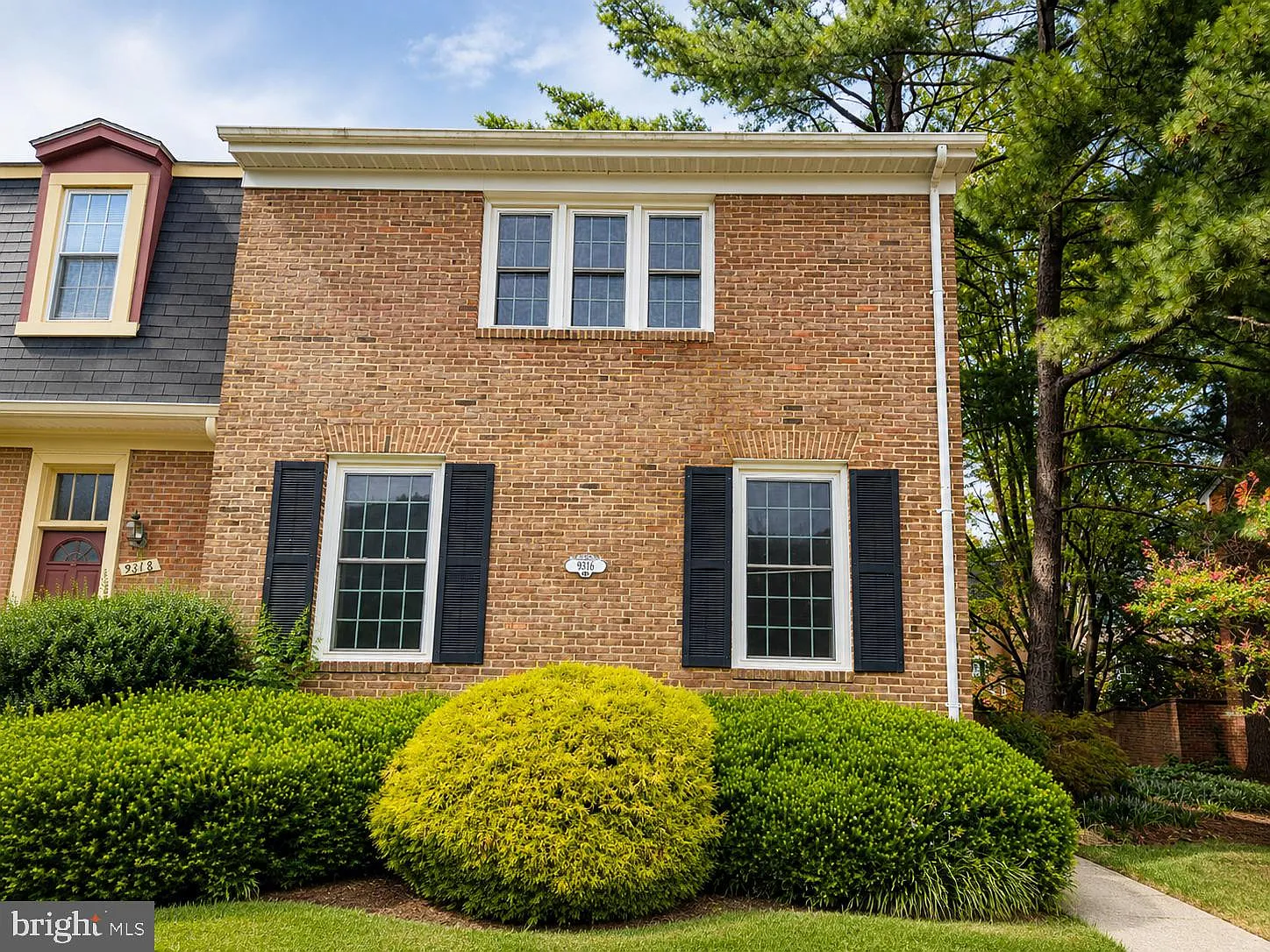 4 bed, 3.5 bath, 2760 sqft, $3,495 — Photo 2