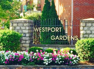 1328 Lynmar Dr APT 2, Louisville, KY 40222