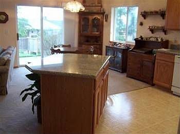 5th image of 619 Fairview Dr