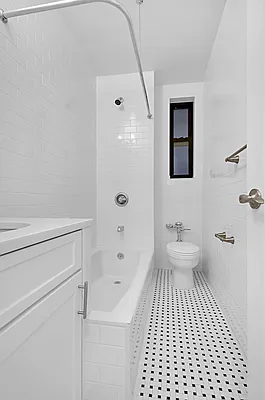 Rented by Cooper & Cooper Real Estate | media 15