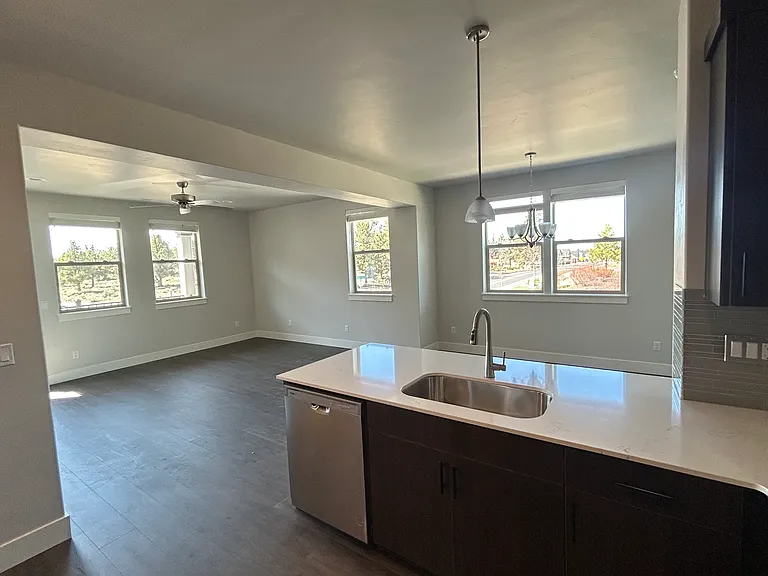 20594 SE Nina Ave — Photo 11