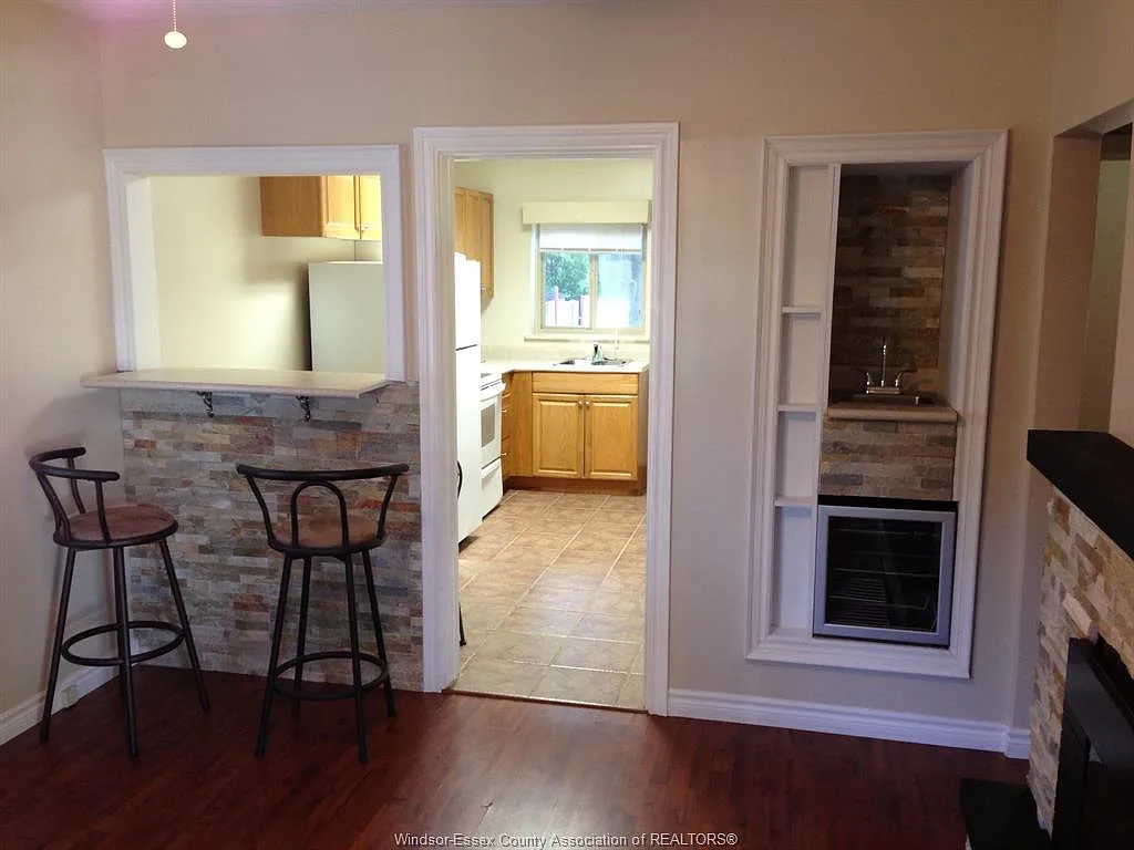 2 bed, $2,200 — Photo 2