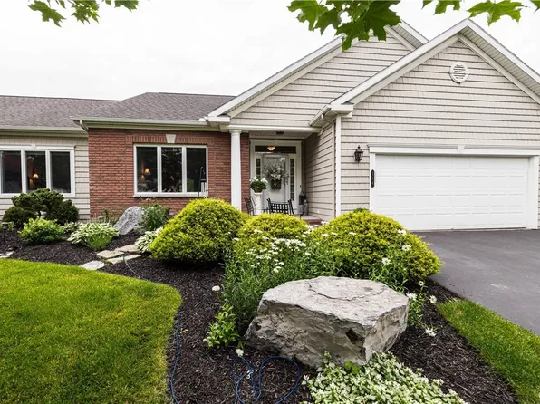 116 Edwards Falls Ln, Manlius, NY 13104