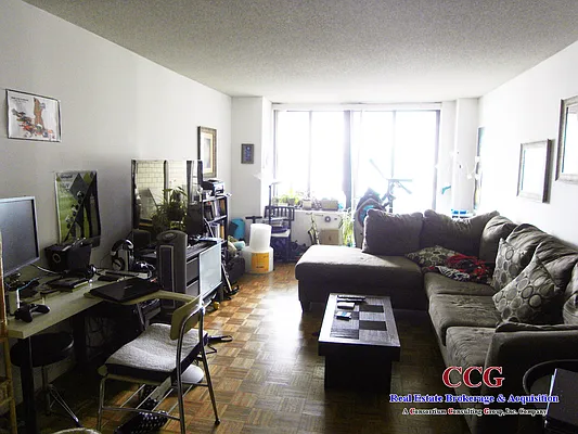 Rented by CCG Real Estate Brokerage | media 11