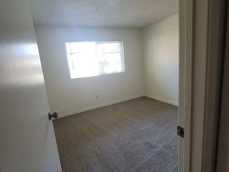2950 Portage Bay — Photo 85