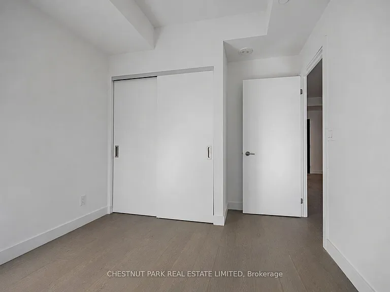 160 Kingsway Cres #703 — Photo 7
