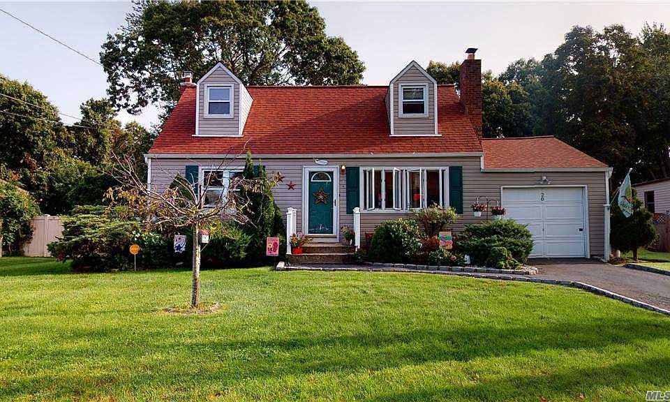 1st image of 20 Laura Dr