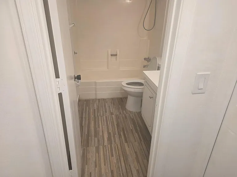 959 SE 2nd Ave #204 — Photo 31