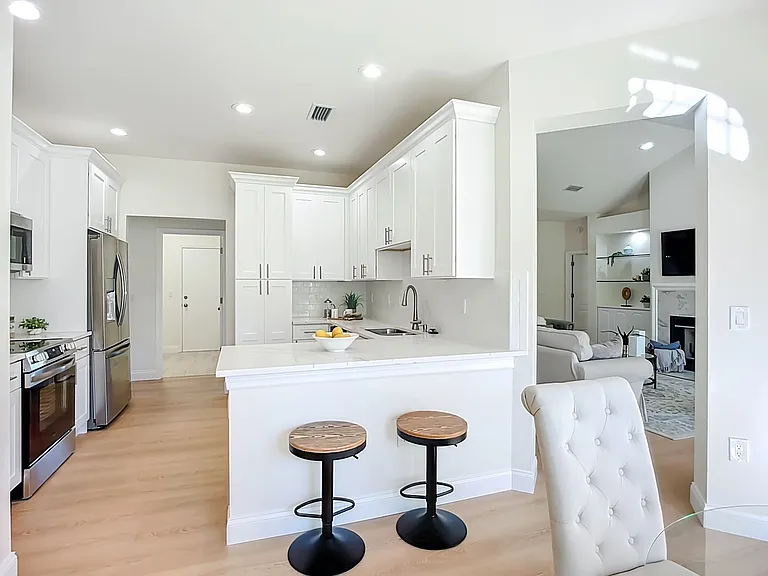 2960 Sandringham Pl — Photo 6