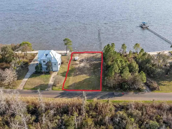 3733 Andrew Jackson Dr, Pace, FL 32571